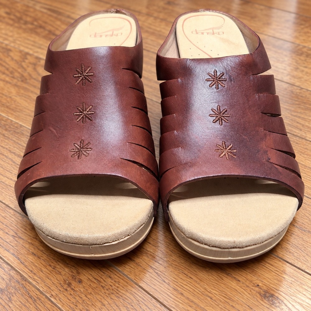 Dansko Sandals Womens 40 Tilly Mule Tan Leather Slip On Peep Toe Wedge Heels